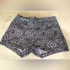SO NWOT Black and White Jean Shorts with Geometric Pattern washed but never worn